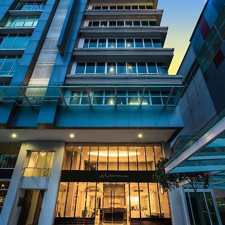 Manhattan Business Hotel Ttdi Kuala Lumpur Bagian luar foto