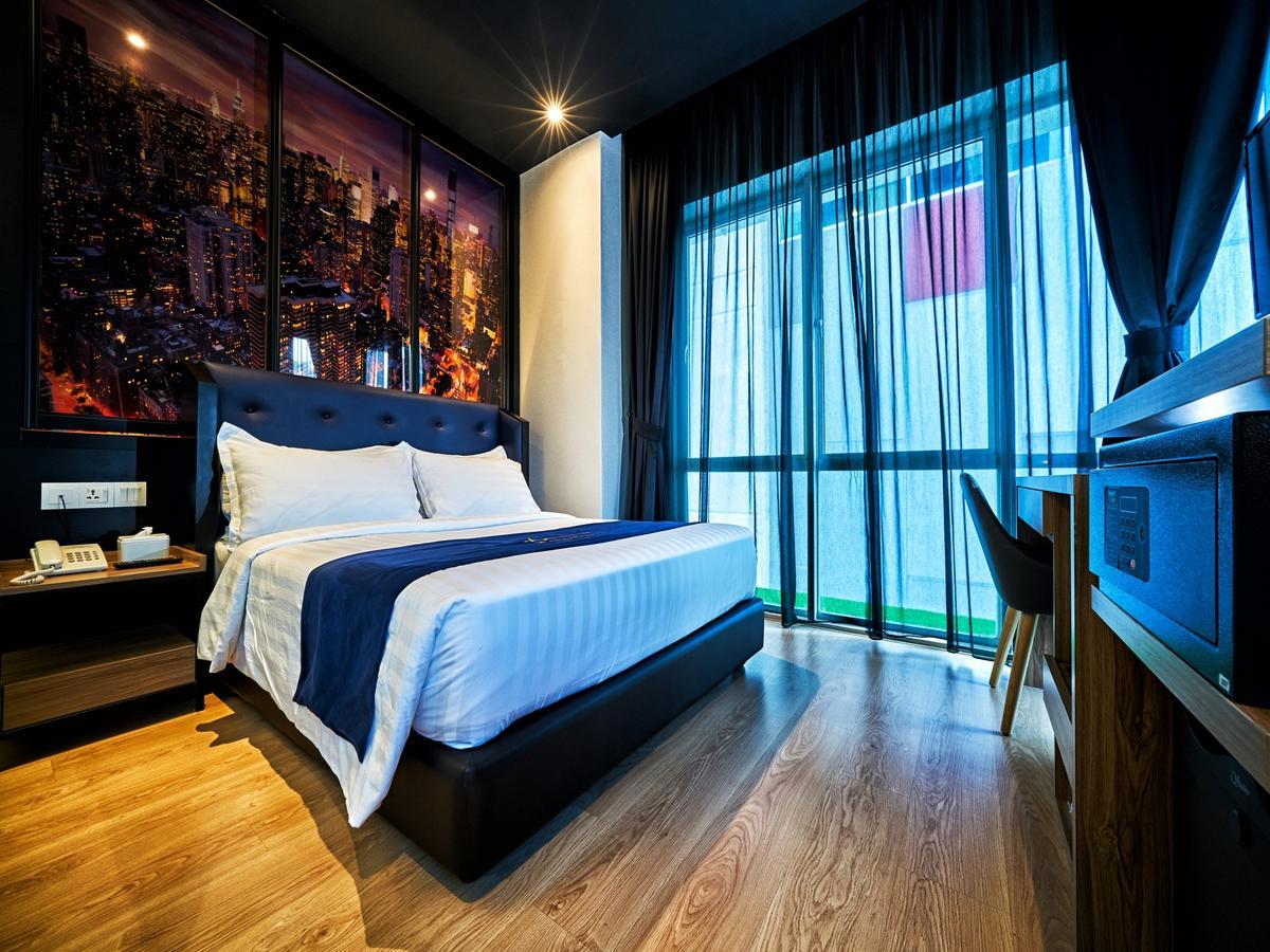 Manhattan Business Hotel Ttdi Kuala Lumpur Bagian luar foto