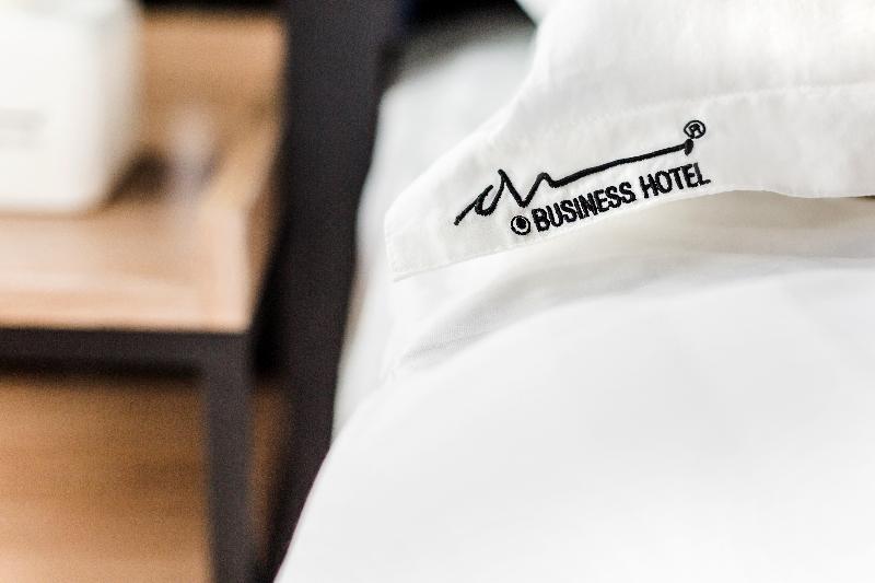 Manhattan Business Hotel Ttdi Kuala Lumpur Bagian luar foto